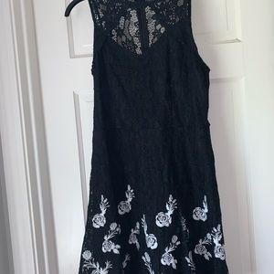Francescas black and white mid-length lace dress
